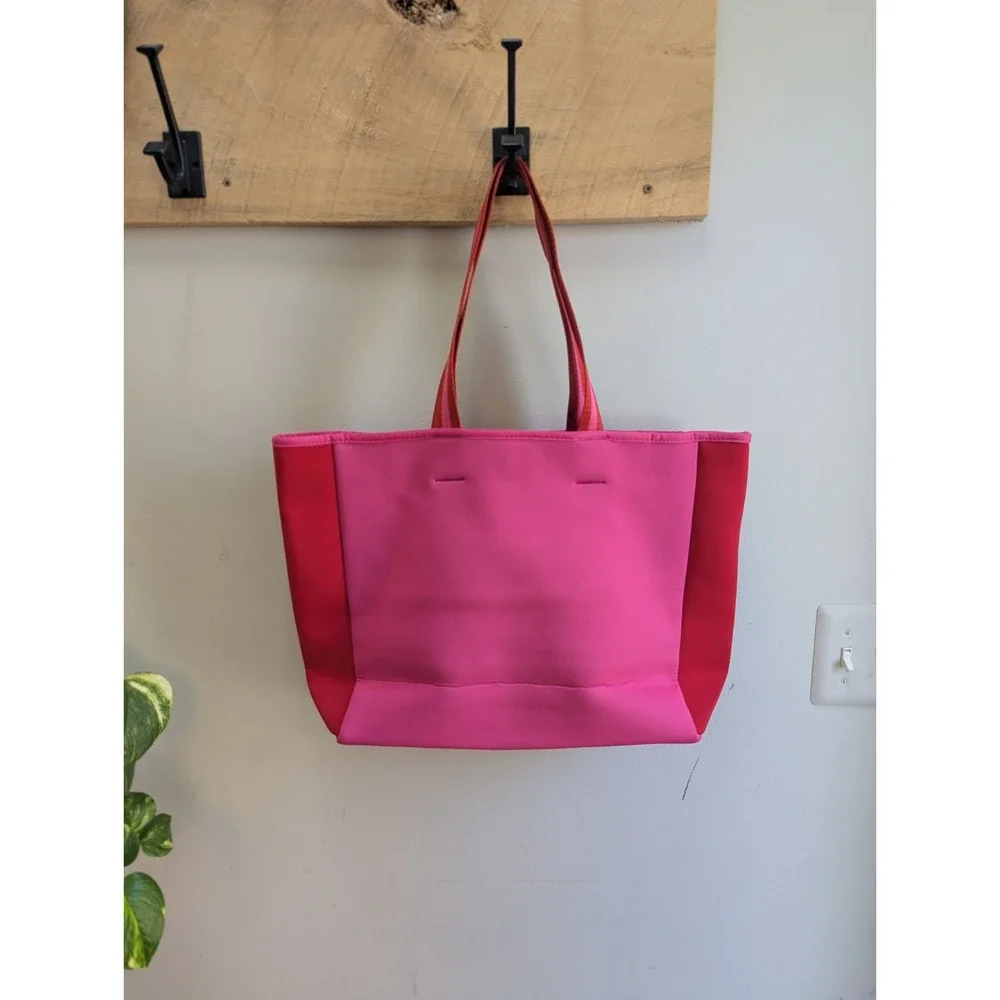 SUMMERSALT Beach Pool Tote Purse Shoulder Bag Neoprene Pink/Red Water Resistant